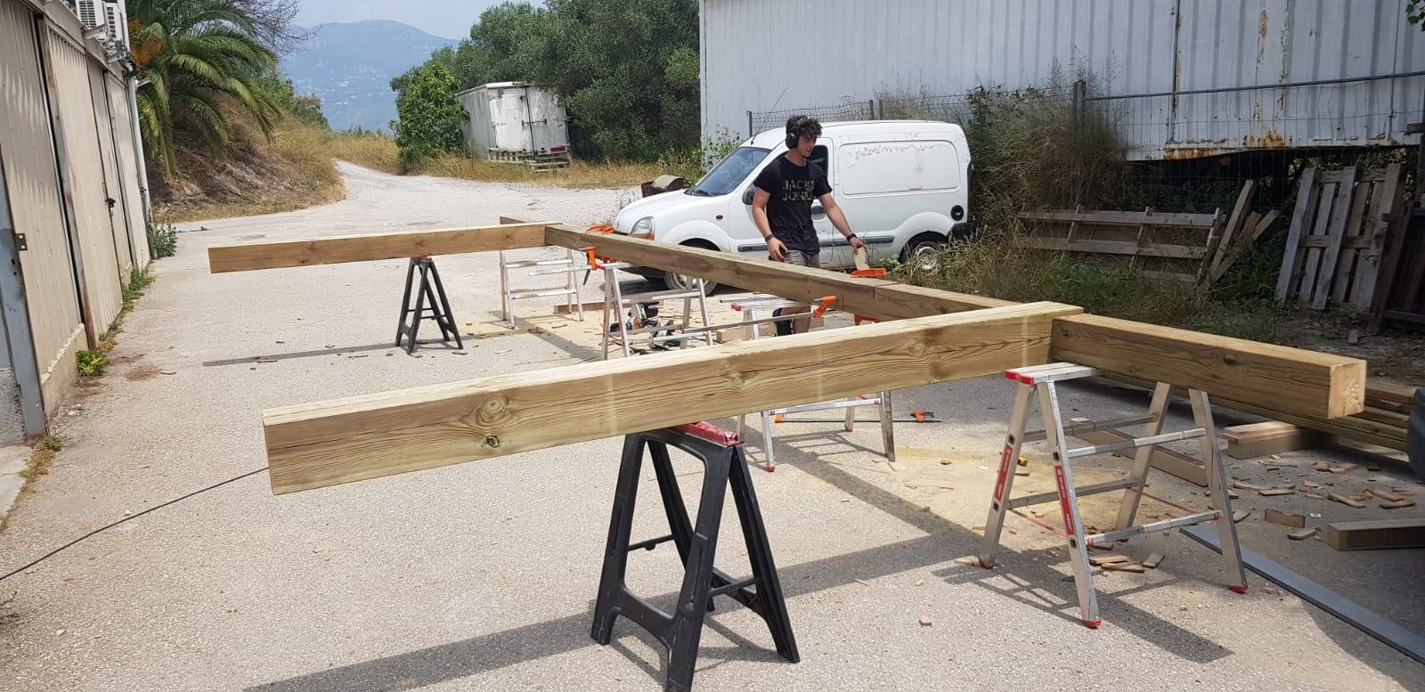 Fabrication sur mesure d'une pergola Alpes Maritimes 06