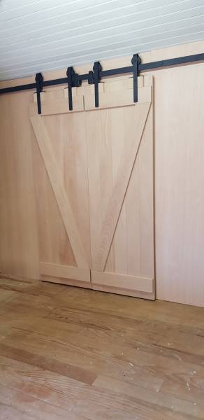Portes coulissantes pour dressing sur mesure en bois hêtre à Nice