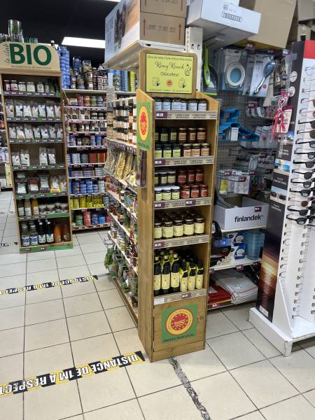 Présentation pour produits artisanaux à l'olive entreprise Rémy Rouch à Carros 06