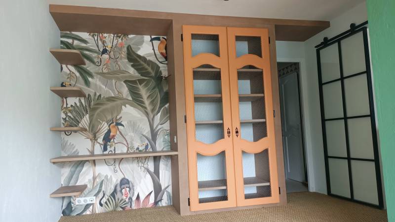 Fabrication d'un bureau original et unique à Tourette sur Loup