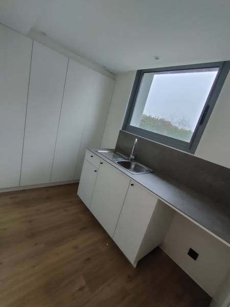 Création d'une cuisine sur mesure avec placards de rangements à St Jeannet